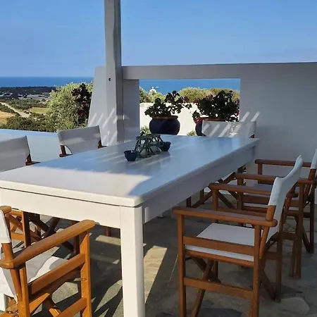 E - Kamari Village بيت للعطل