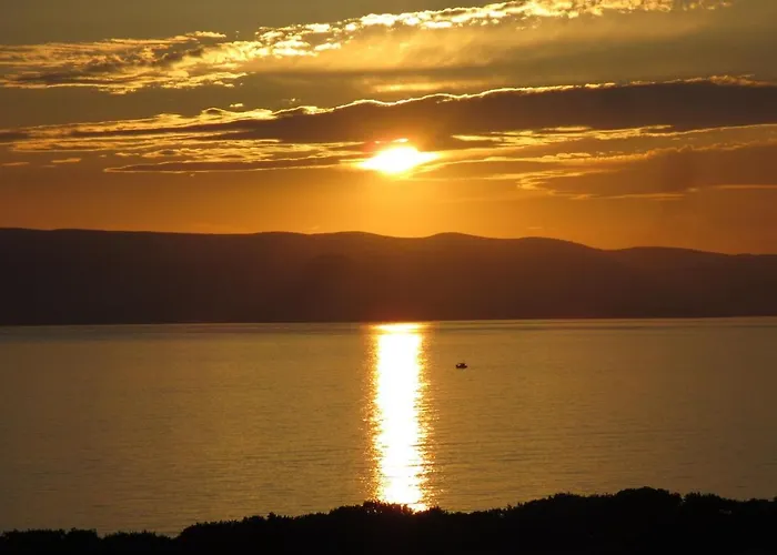 E - Kamari Village * Kastrákion