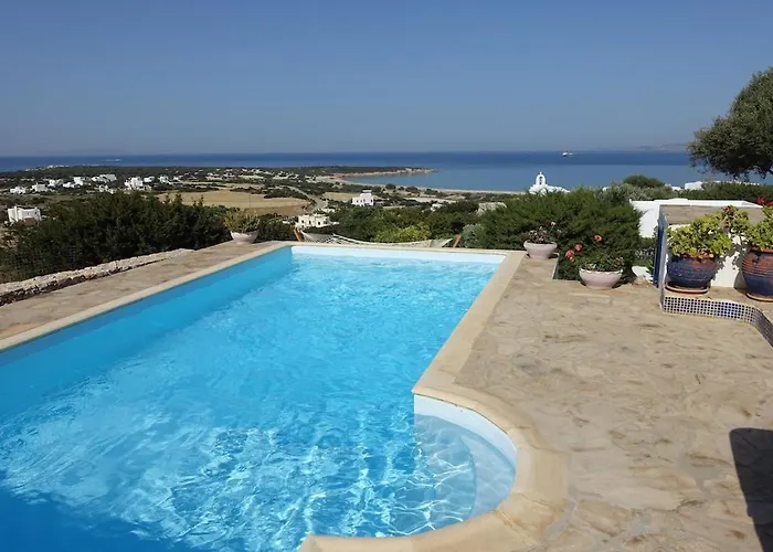 E - Kamari Village *