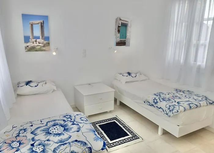 E - Kamari Village Ferienhaus *